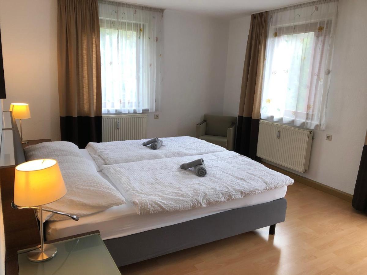 Ferienwohnung Mit 1 Schlafzimmer Алтенщайг Екстериор снимка